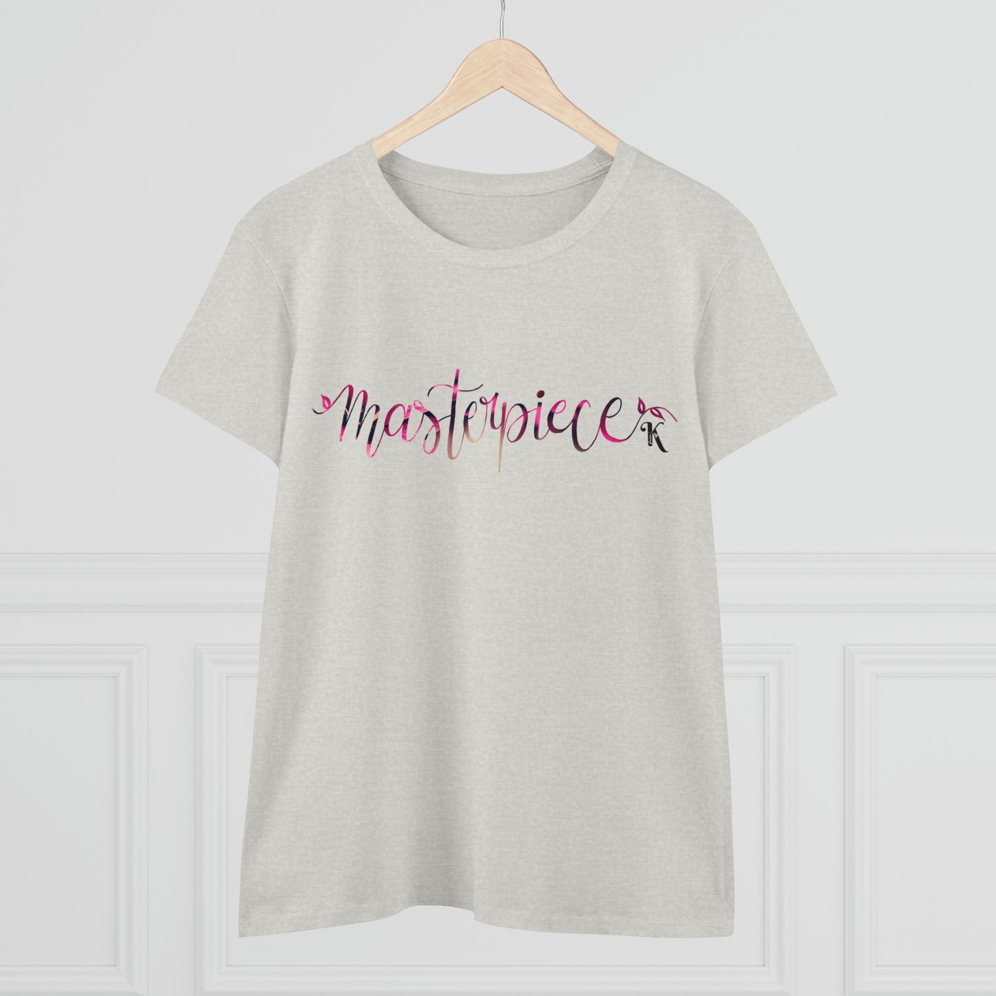 Masterpiece e2.10 > Women's Midweight Cotton Tee / Camiseta de algodón para mujer (Pink)